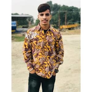 Meet your Posher, Aakash